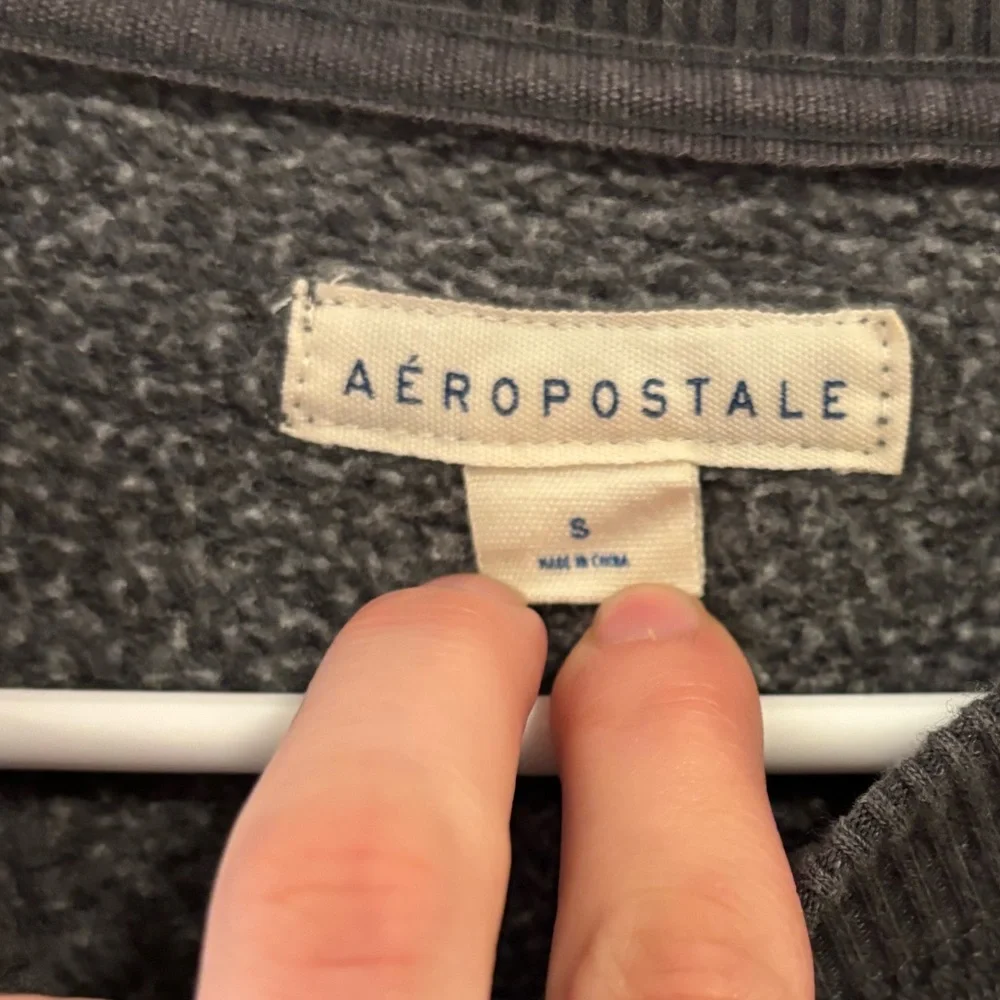 Aeropostale Gray Crewneck With Floral Embroidered Sleeves Womans Size Small - Picture 5 of 6